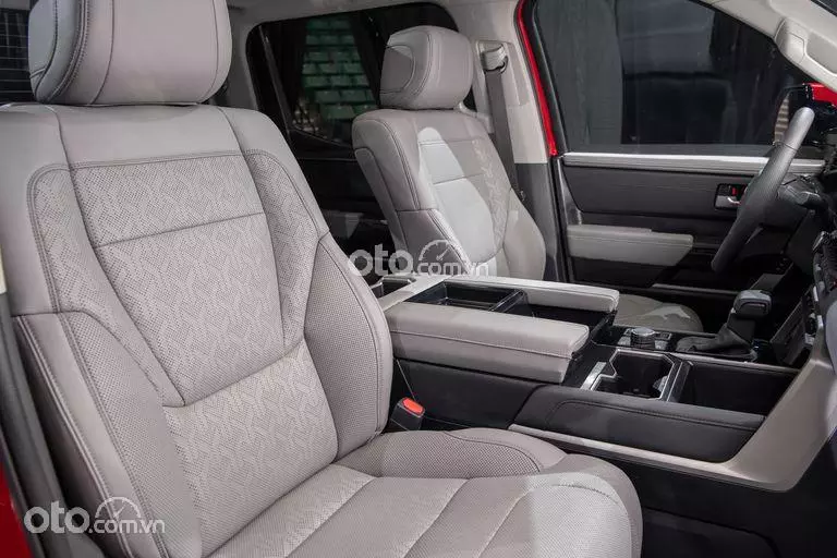 ghế xe Toyota Tundra 2022.