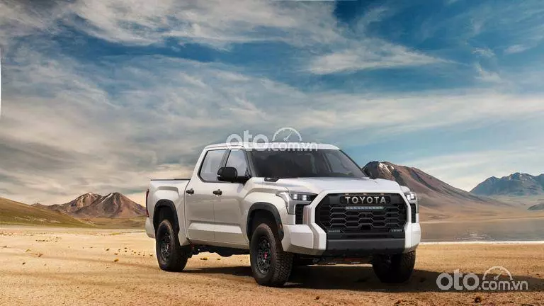 Giá lăn bánh Toyota Tundra.