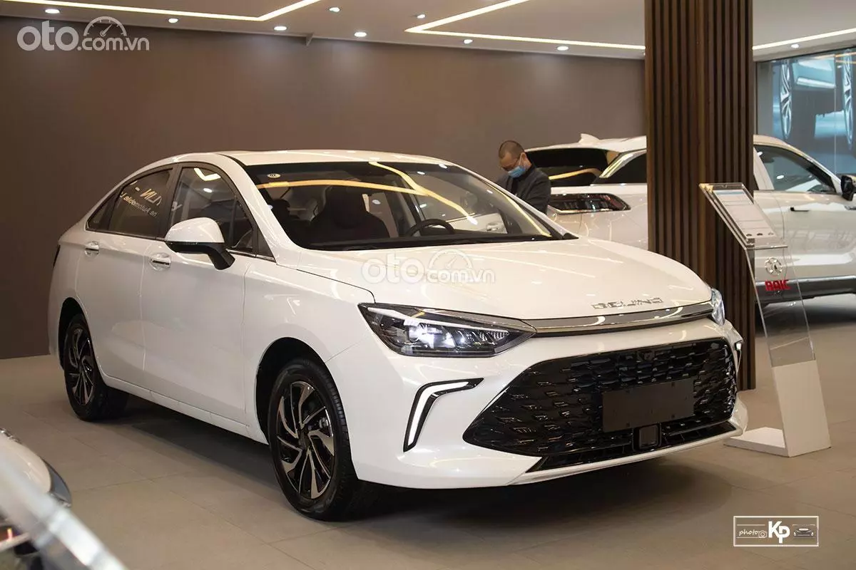 Giá xe BAIC Beijing U5 Plus.
