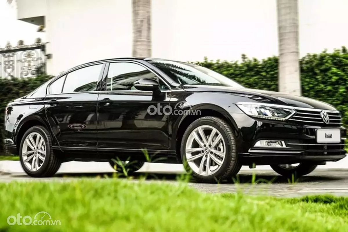 Giá xe Volkswagen Passat mới nhất.