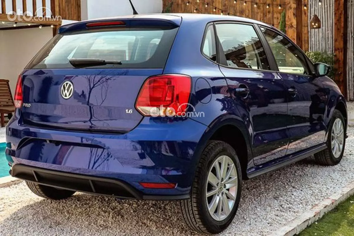 đuôi xe Volkswagen Polo 2021.