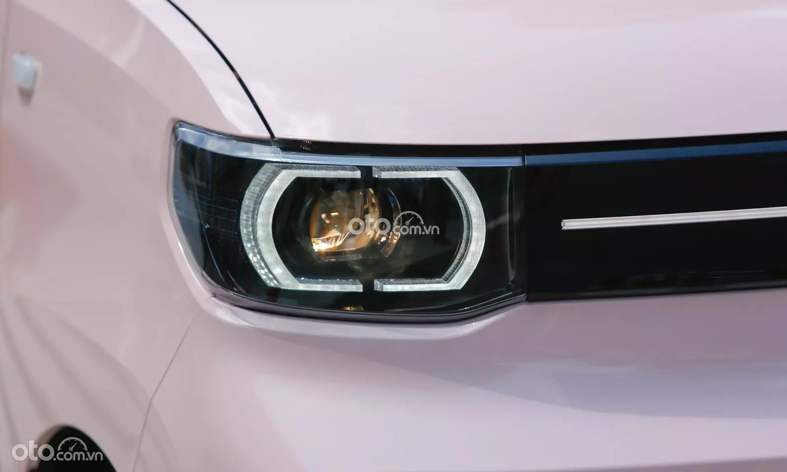 Đèn pha HongGuang MiniEV.