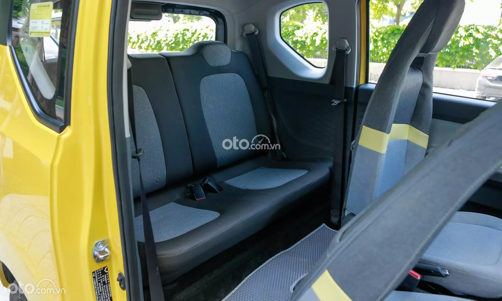 Hàng ghế sau của xe Wuling HongGuang MiniEV.