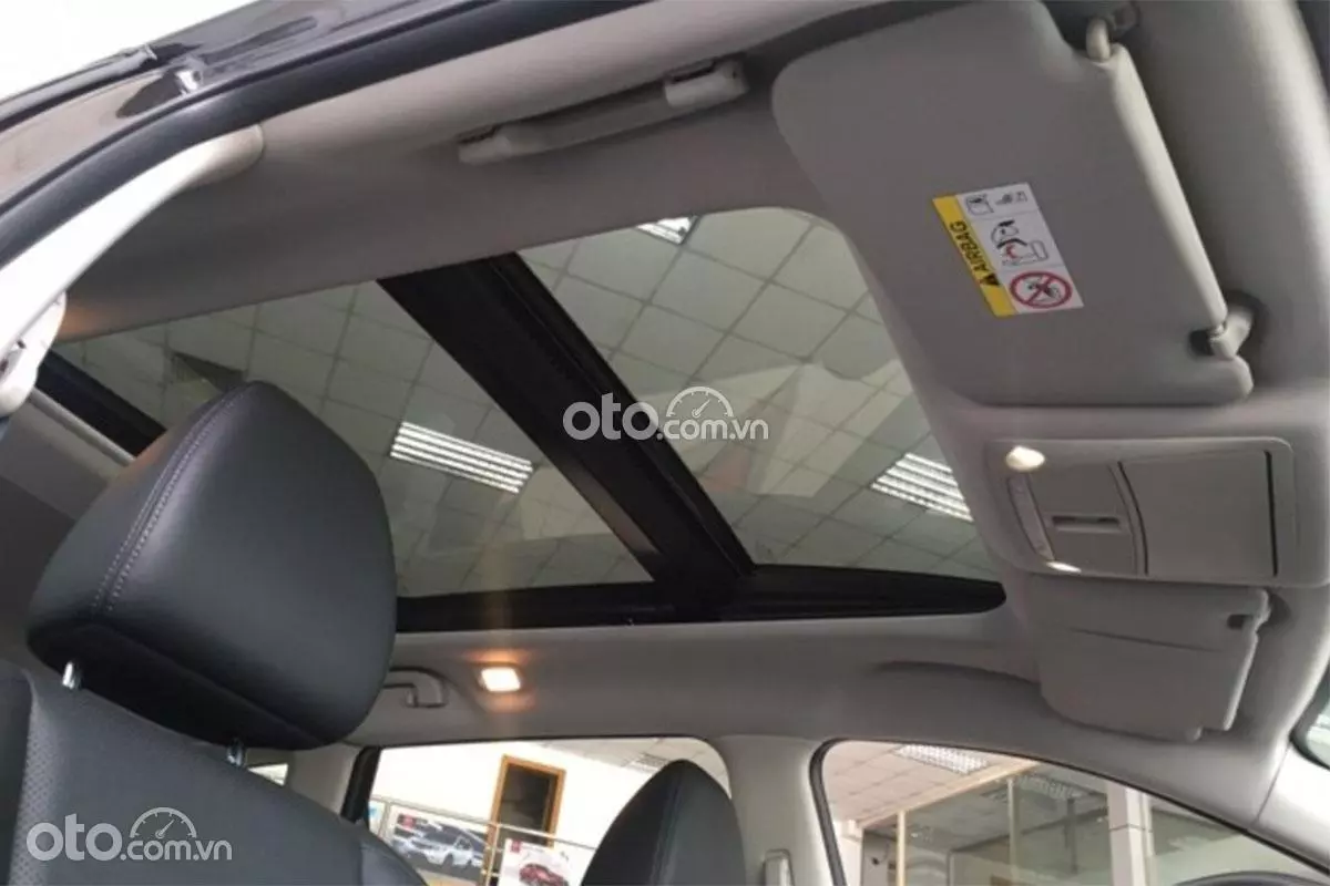 cửa sổ trời xe Nissan X-Trail 2021.