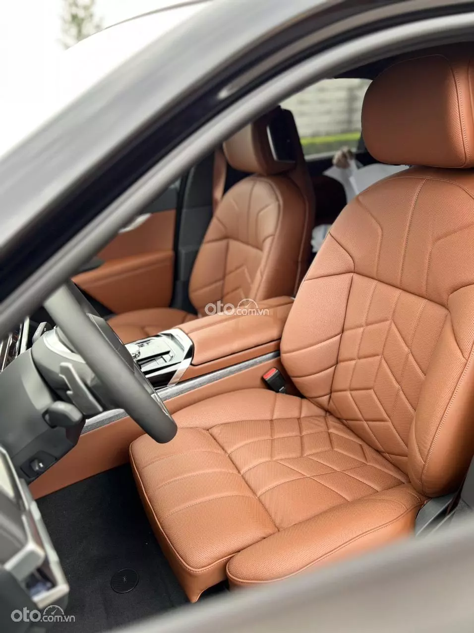 Ghế trước của xe BMW 735i Ghế trước của xe BMW 735i .