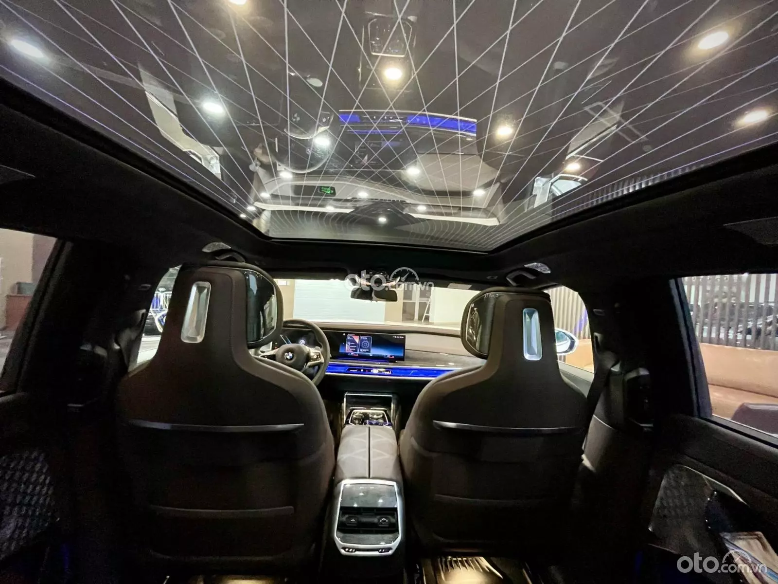 Không gian nội thất xe BMW 740i Không gian nội thất xe BMW 740i.