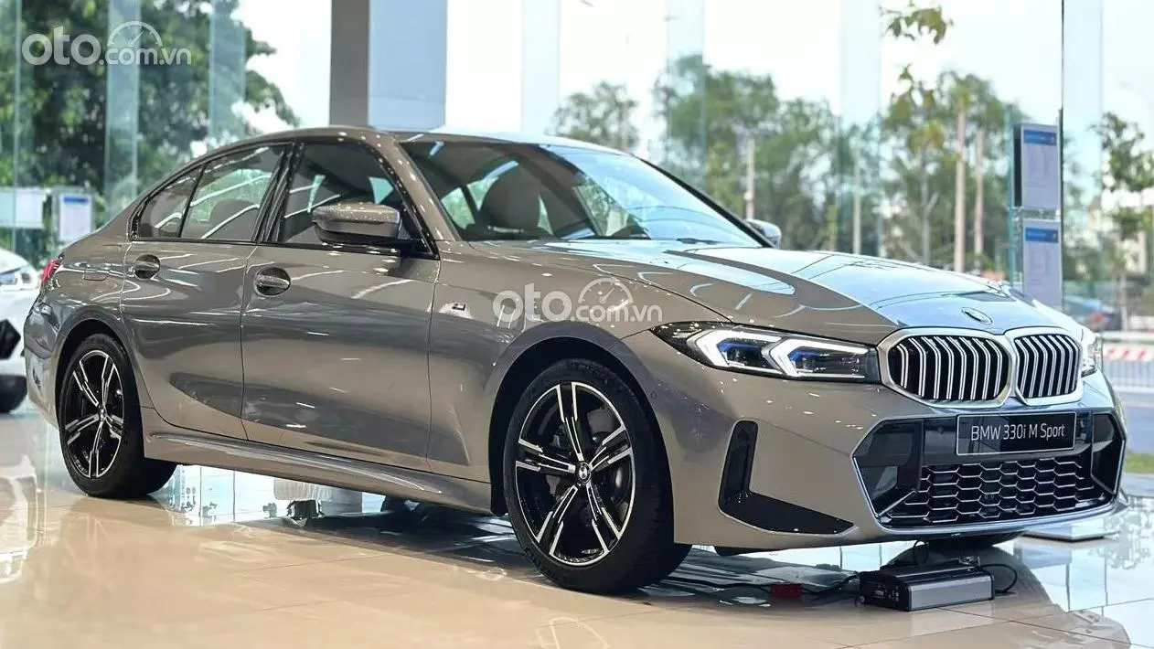 BMW 330i 2024 Giá xe 330i & ưu đãi mới nhất hiện nay (7/2024)