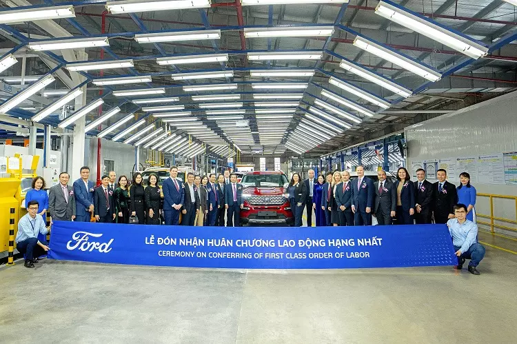 Ford Việt Nam.