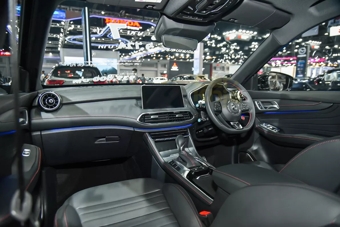 Nội thất xe MG HS 2024 thiết kế đậm chất thể thao 1