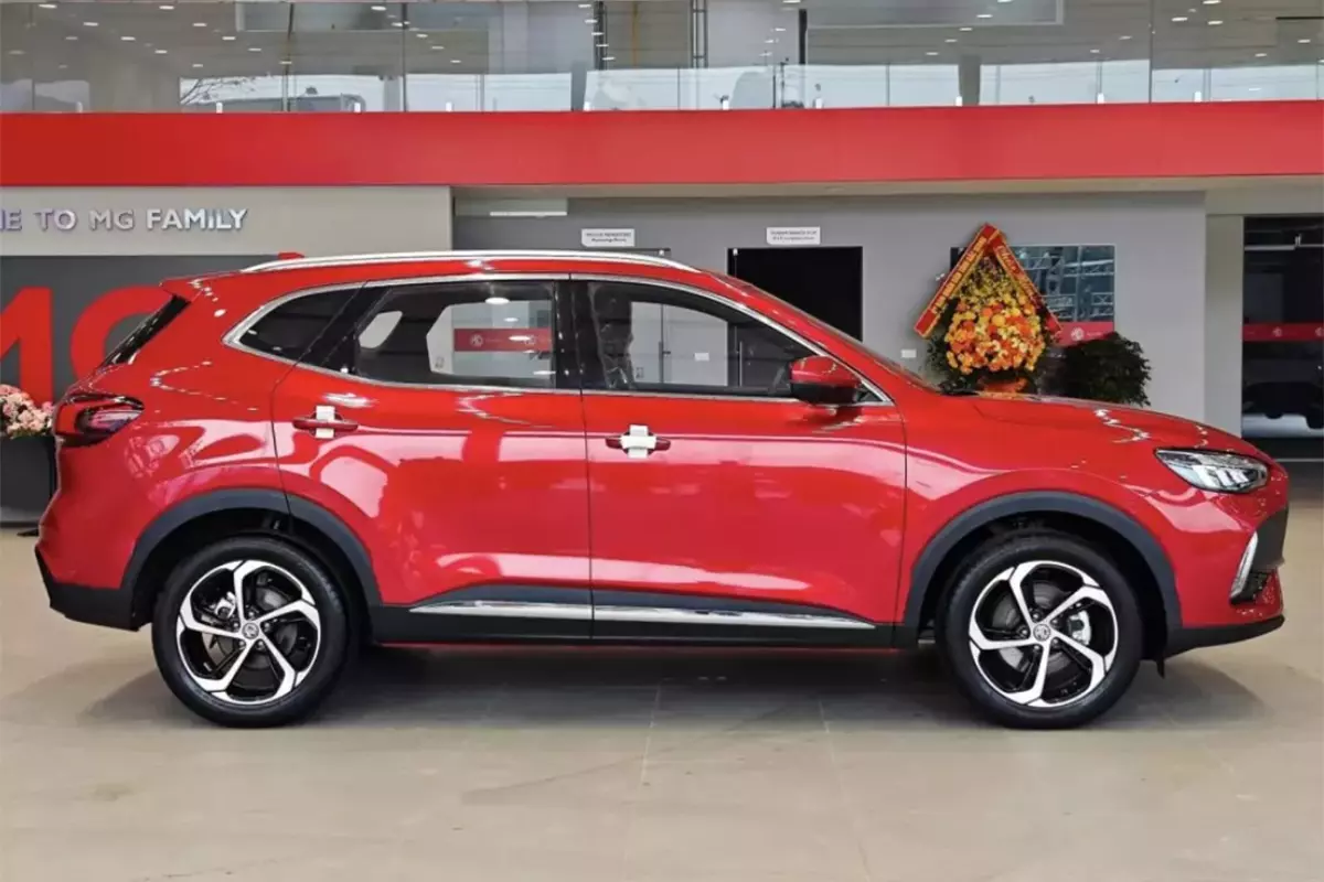 MG HS 2024 đủ khả năng cạnh tranh với những mẫu xe ngang tầm giá thuộc nhóm SUV cỡ B như Kia Seltos 1