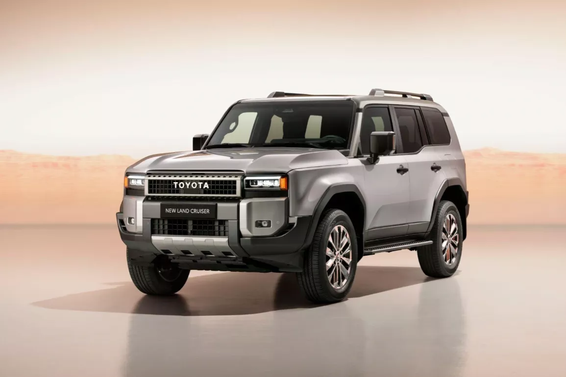 Toyota Land Cruiser Prado 2024 chính nhận cọc tại Việt Nam 1