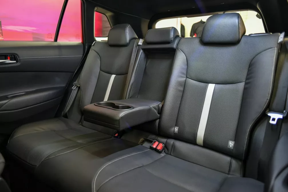 Nội thất Toyota Corolla Cross 2024 a3
