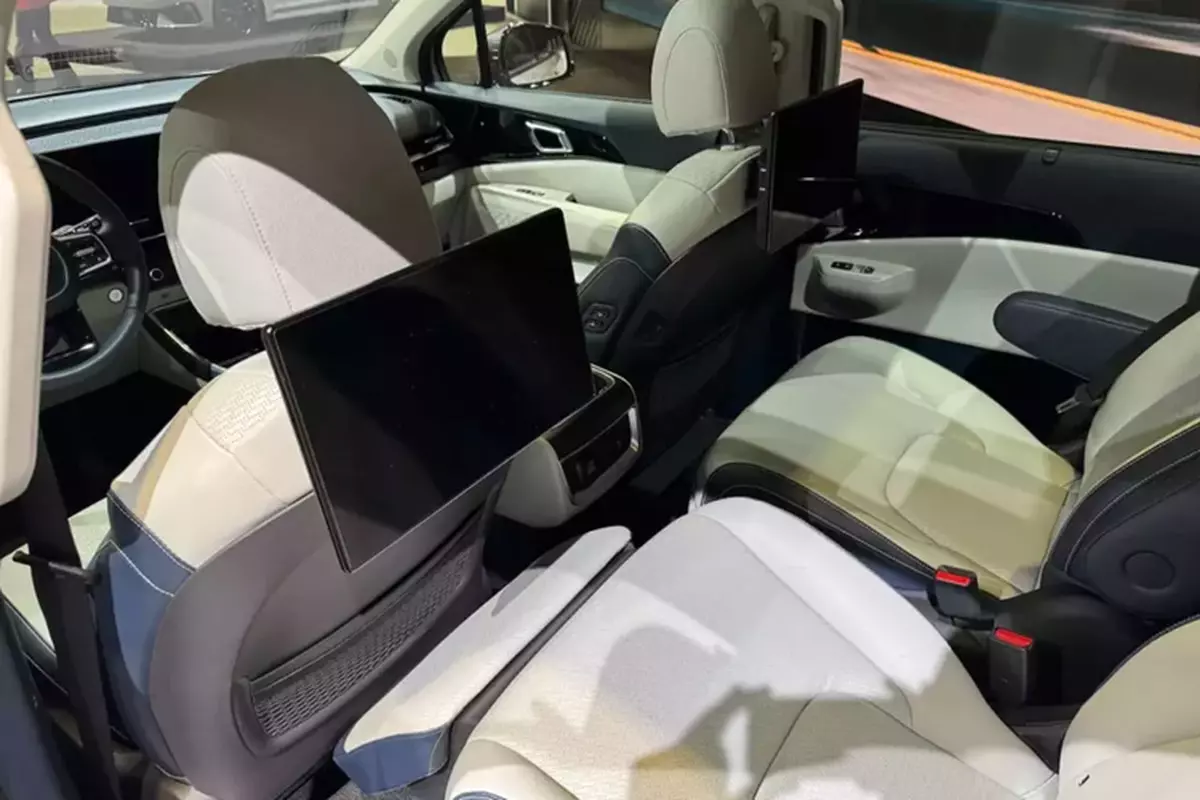 Kia Carnival 2025 a11