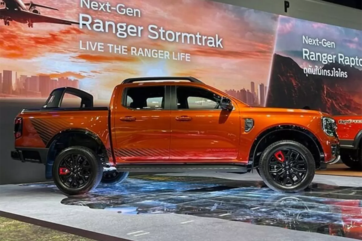 Rộ tin Ford Ranger Stormtrak ra mắt thị trường Việt - phiên bản mới thay thế Wildtrak 1