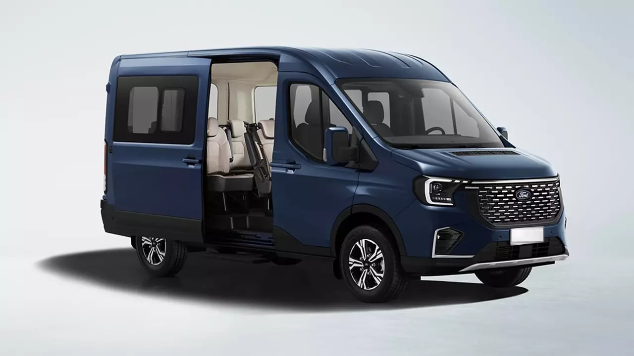 Đại lý bắt đầu rao bán Ford Transit 2024, giá tạm tính cao hơn bản hiện hành 50-100 triệu đồng 1