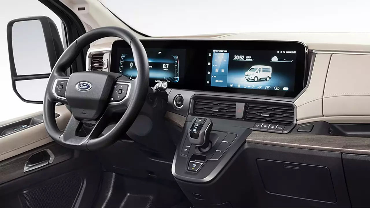 Nội thất xe Ford Transit 2024 1