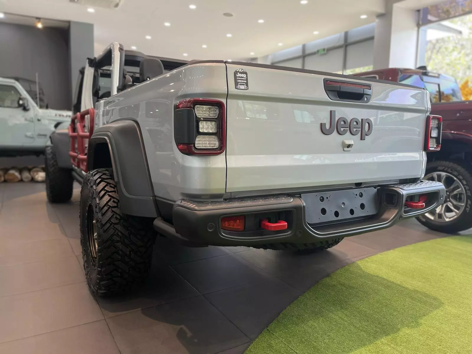 Đèn hậu xe Jeep Gladiator.