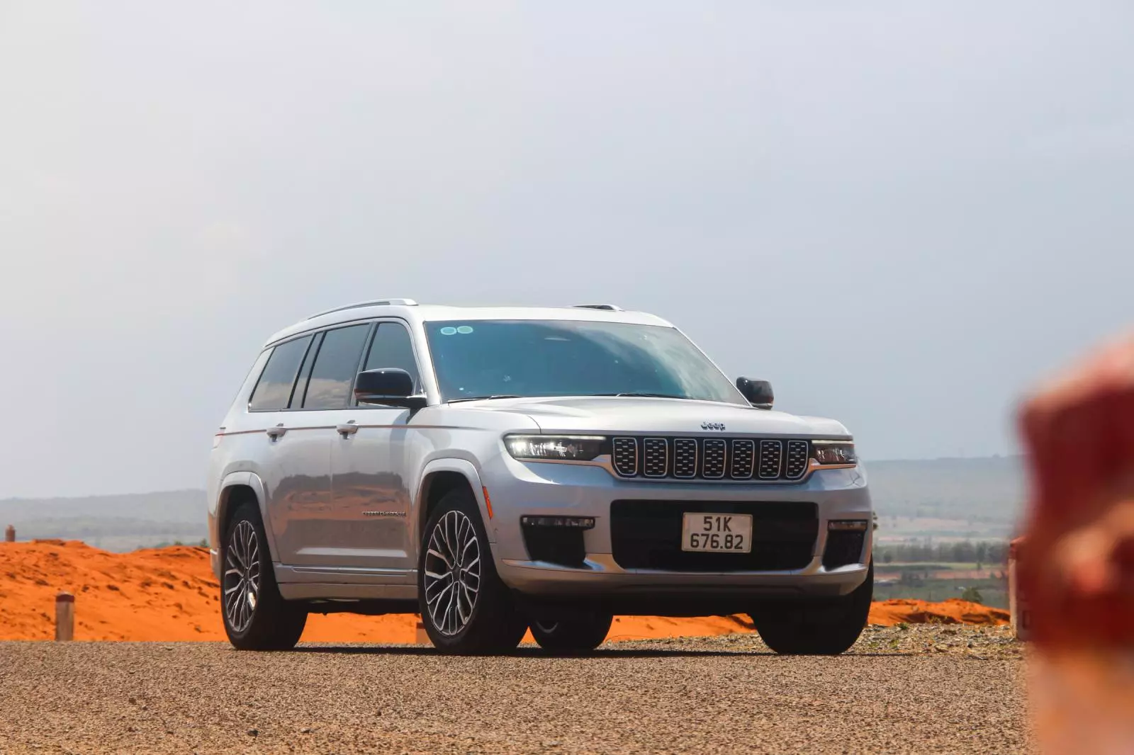 Jeep Cherokee sở hữu kích thước tương đương với các mẫu SUV cỡ trung đang bán tại Việt Nam hiện nay.