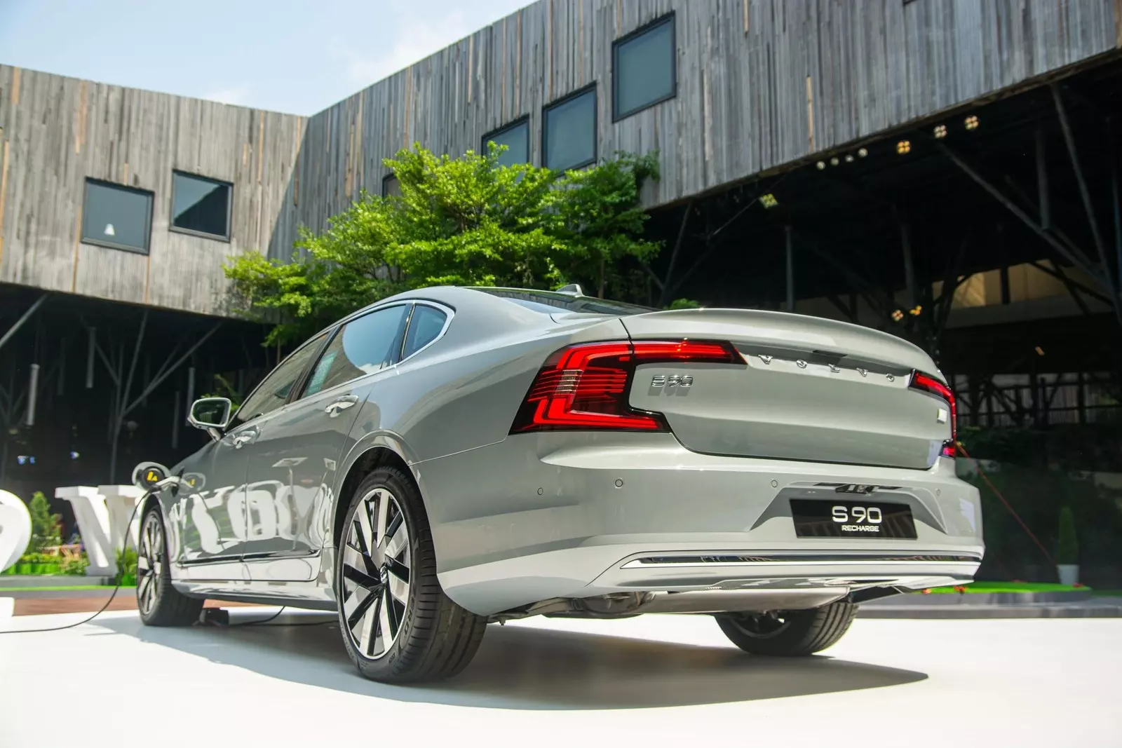 Volvo S90 Recharge Volvo S90 Recharge 2