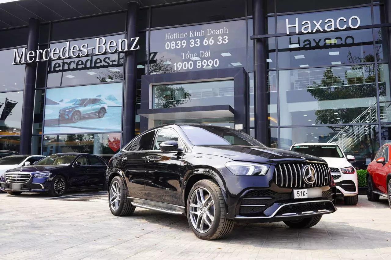 Xe GLE 53 Coupe lái thử xuất hiện tại 1 đại lý Mercedes-Benz quận Bình Thạnh. 1