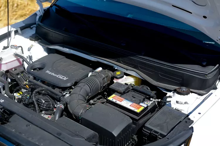 Hyundai Venue được trang bị động cơ tăng áp 3 xi-lanh phun xăng trực tiếp Hyundai Venue được trang bị động cơ tăng áp 3 xi-lanh phun xăng trực tiếp.