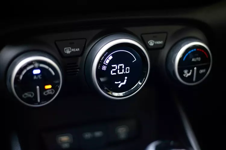 chỉnh điều hòa chỉnh điều hòa.