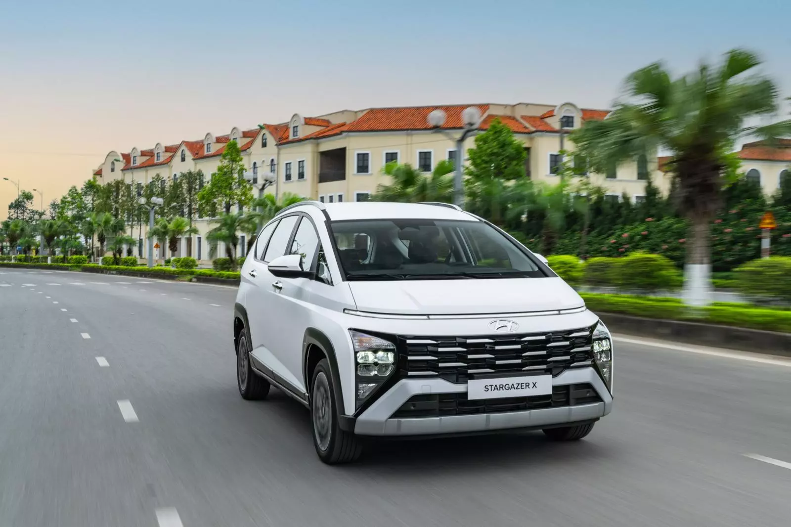 Vận hành Hyundai Stargazer 2024.