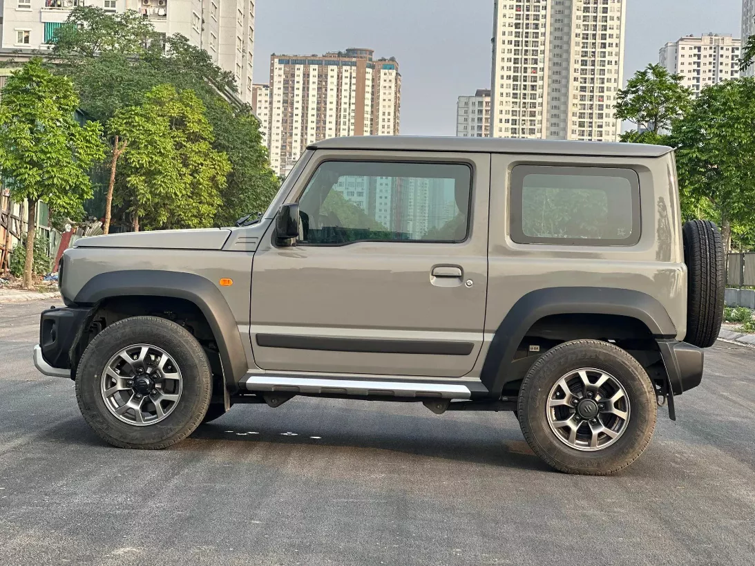 Suzuki Jimny.