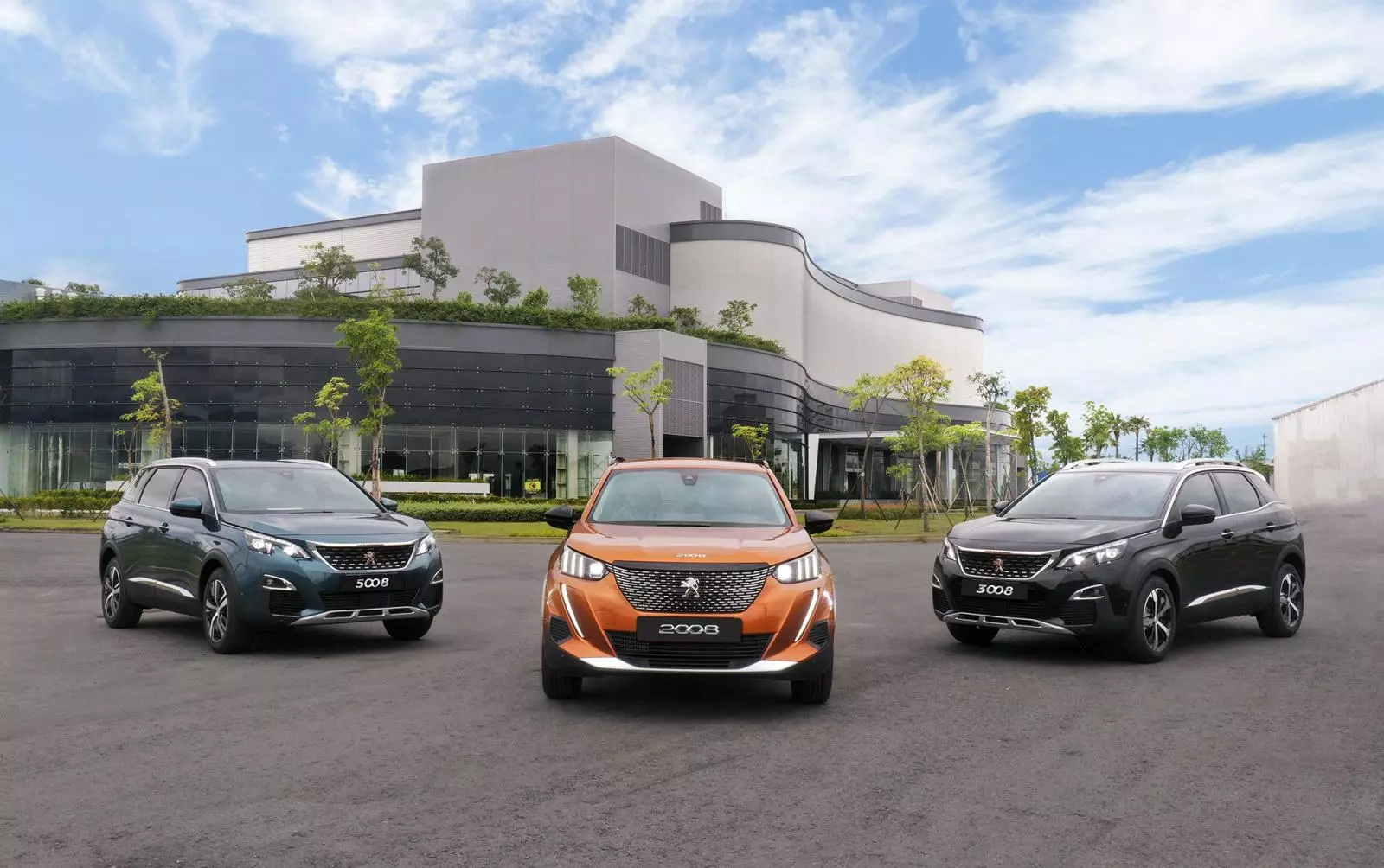 Thông tin tổng quan về xe Peugeot 2008.