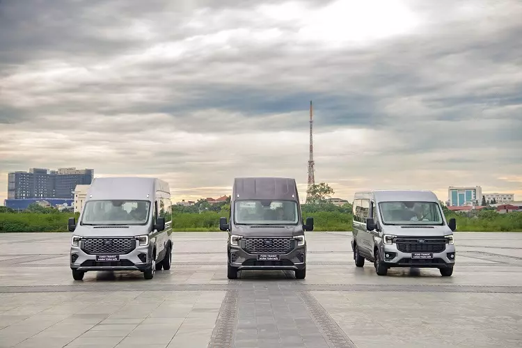 Ford Transit 2024: Giá xe Transit lăn bánh kèm thông tin khuyến mãi (8/2024)