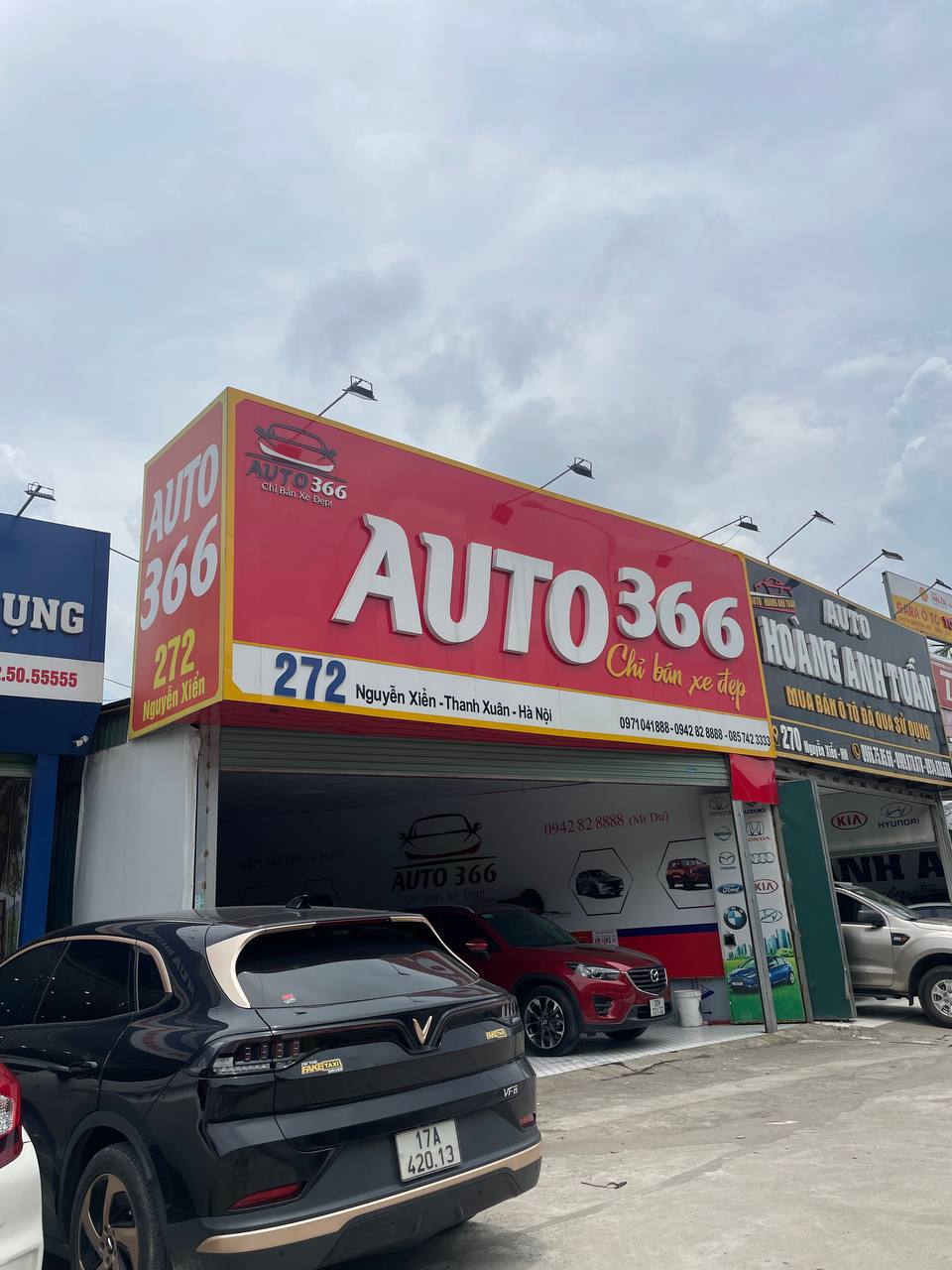 Auto 366