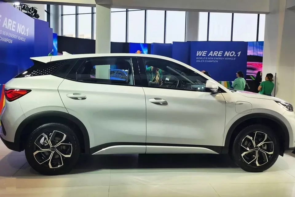 Thân xe BYD Atto 3.