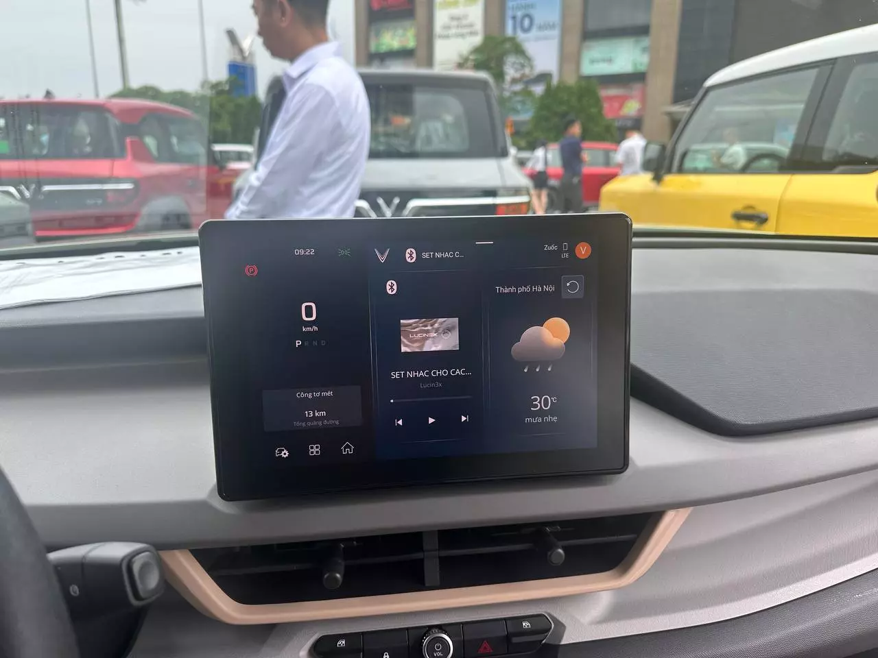 màn hình cảm ứng trung tâm 10 inch màn hình cảm ứng trung tâm 10 inch.