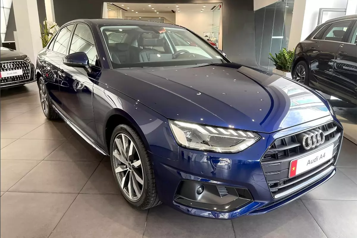 Audi A4 2024 1