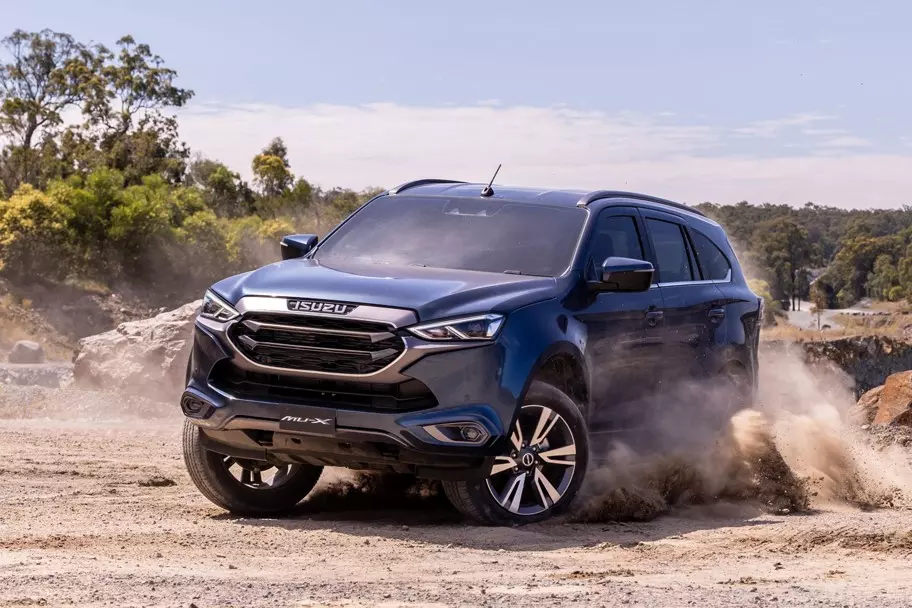 Isuzu mu-X 1
