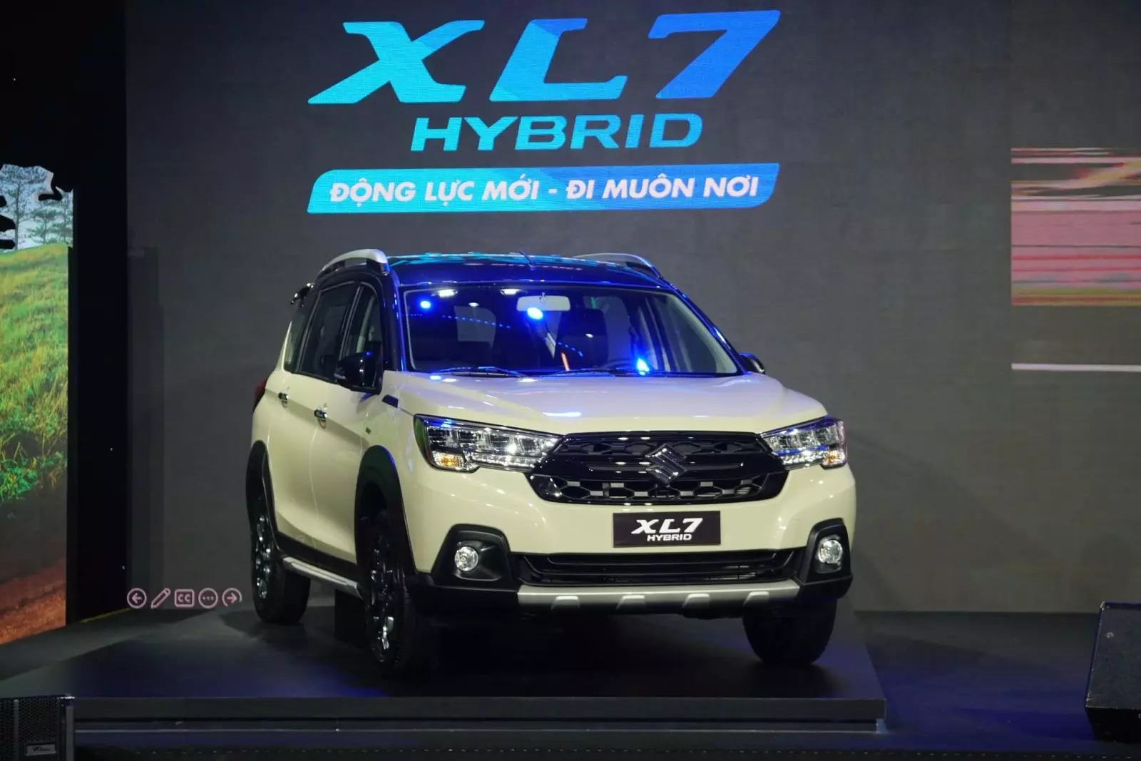 Xe Suzuki XL7 2024 mới nhất tại Việt Nam.