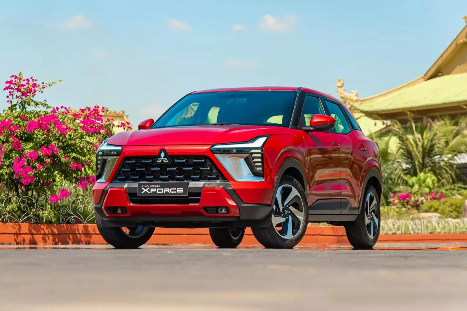 Mitsubishi Xforce bùng nổ doanh số, dẫn đầu Top 10 ô tô bán chạy nhất tháng 8.