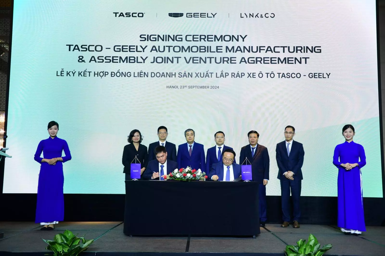 Tasco bắt tay Geely lắp ráp và phân phối ô tô tại Việt Nam.