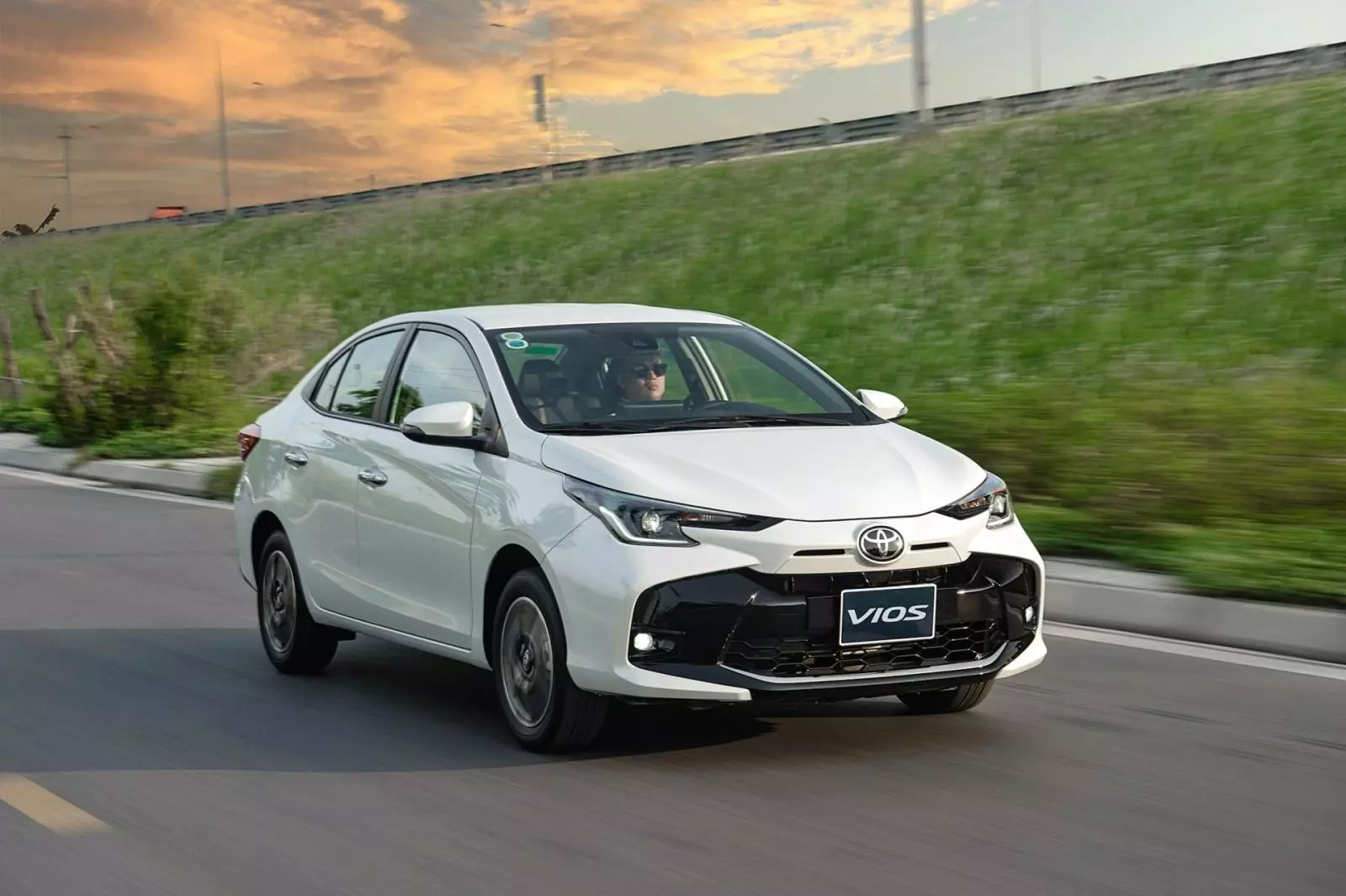 Toyota vực lại đà tăng trưởng doanh số trong tháng 9, Vios tiếp tục đóng vai trò chủ lực