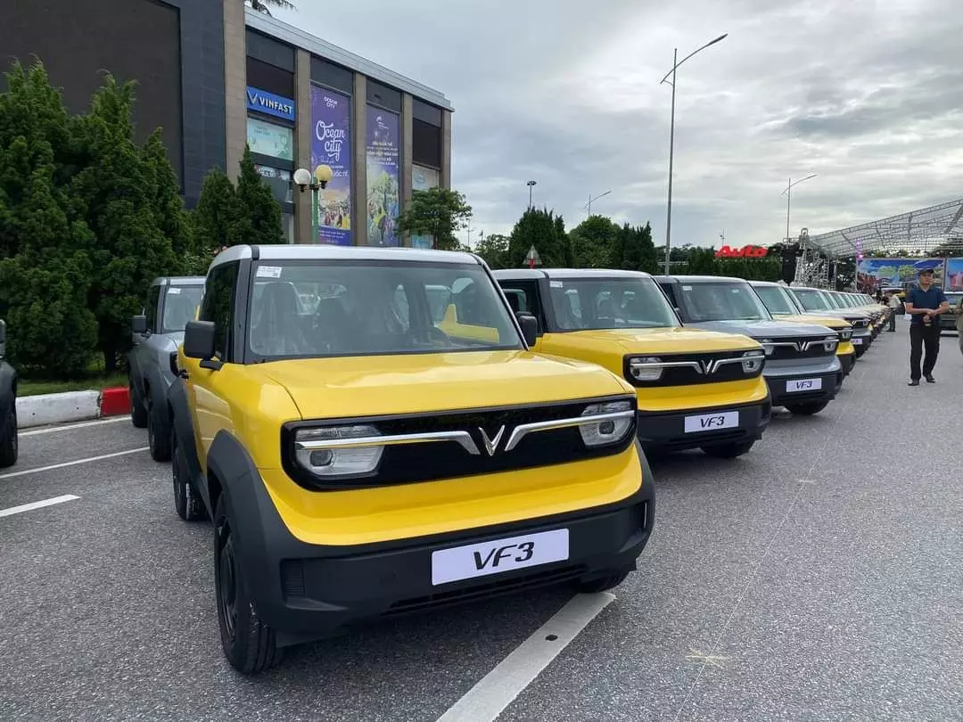 Gần 5.000 xe VinFast VF 3 bàn giao đến tay khách Việt trong tháng 10/2024.