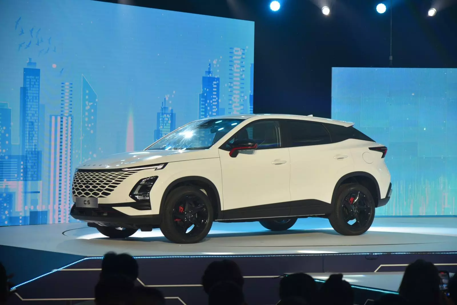 Omoda C5.