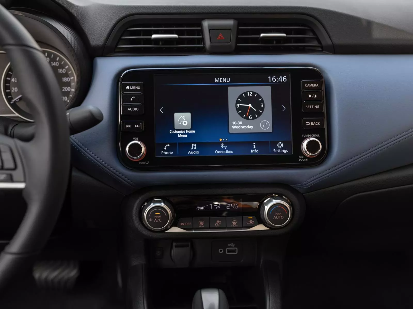 màn hình cảm ứng trung tâm 8 inch, kết nối Apple CarPlay/Android Auto.