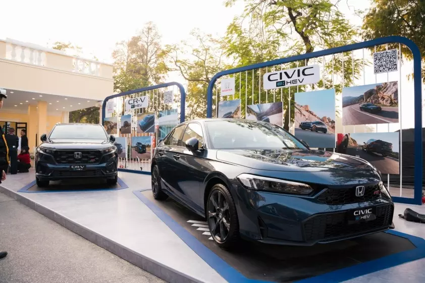 Các sản phẩm thân thiện với môi trường của Honda đang bán tại thị trường ô tô Việt Nam được trưng bày tại sự kiện.