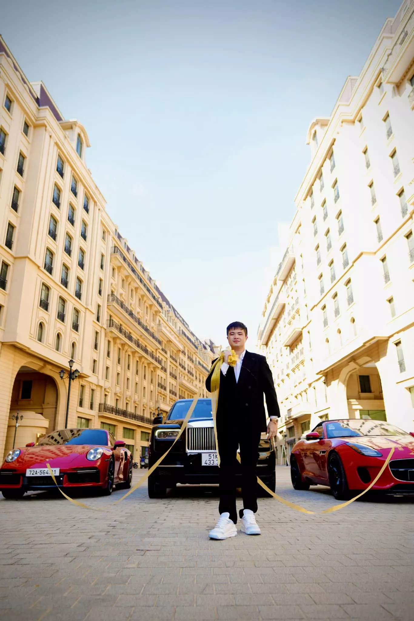 Porsche 911 Turbo S và Porsche 911 Turbo S .