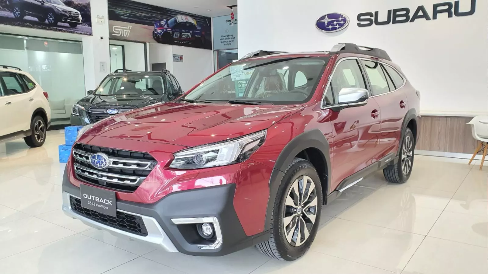 Tất tay ngày Tết, đại lý giảm giá tới 500 triệu đồng cho Subaru Outback Tất tay ngày Tết, đại lý giảm giá tới 500 triệu đồng cho Subaru Outback.