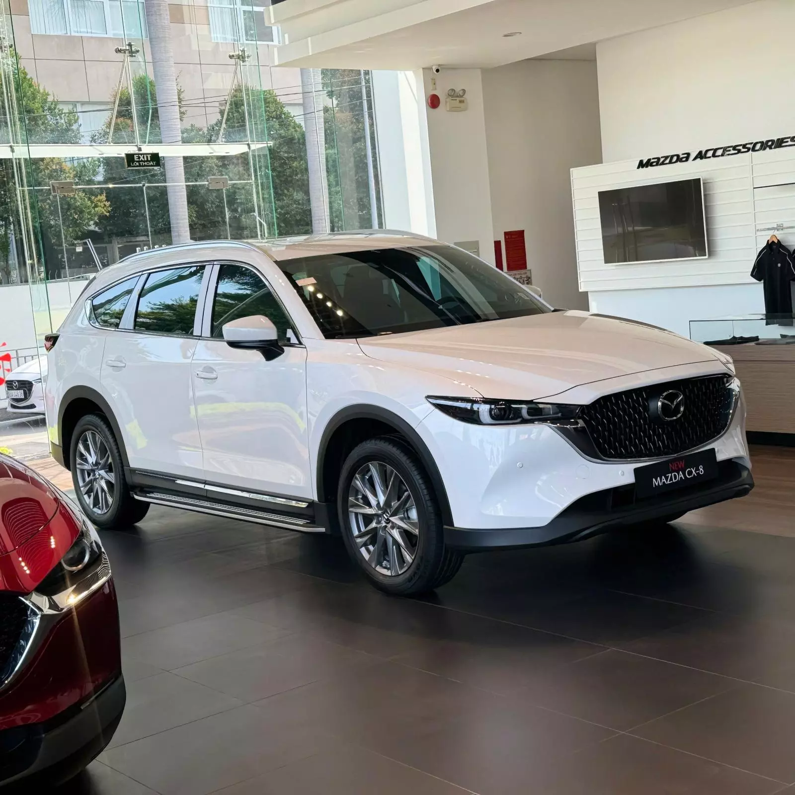 Mazda CX-8.