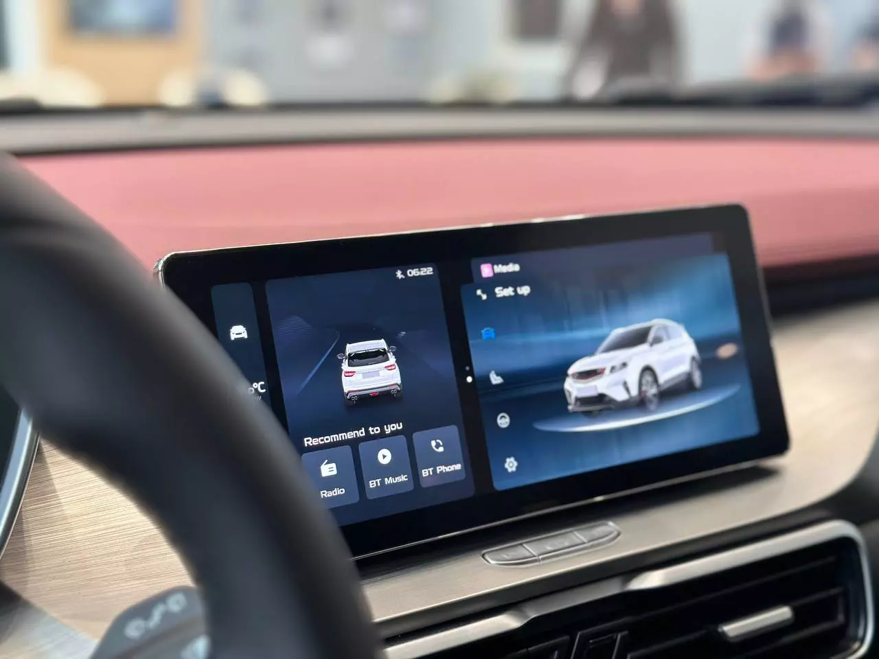 Màn hình trung tâm