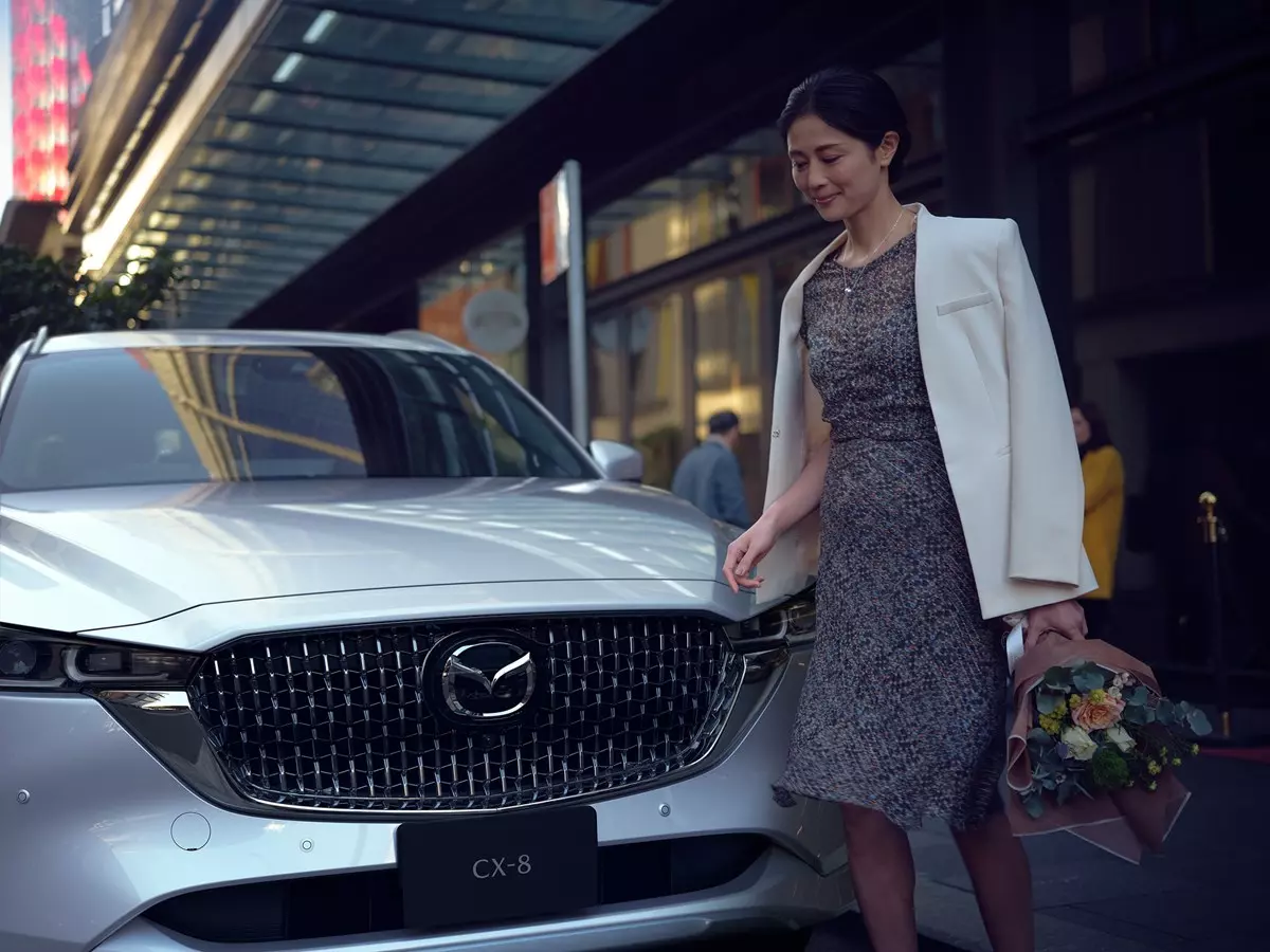 Đầu xe Mazda CX-8 Đầu xe Mazda CX-8.