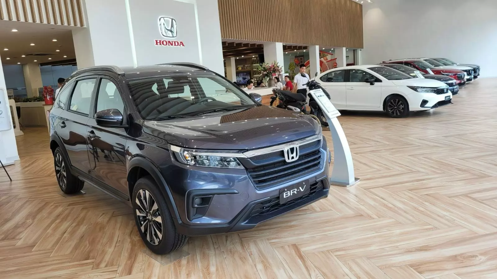 Honda Việt Nam tăng ưu đãi tháng 3, nhiều xe được hưởng 100% lệ phí trước bạ.