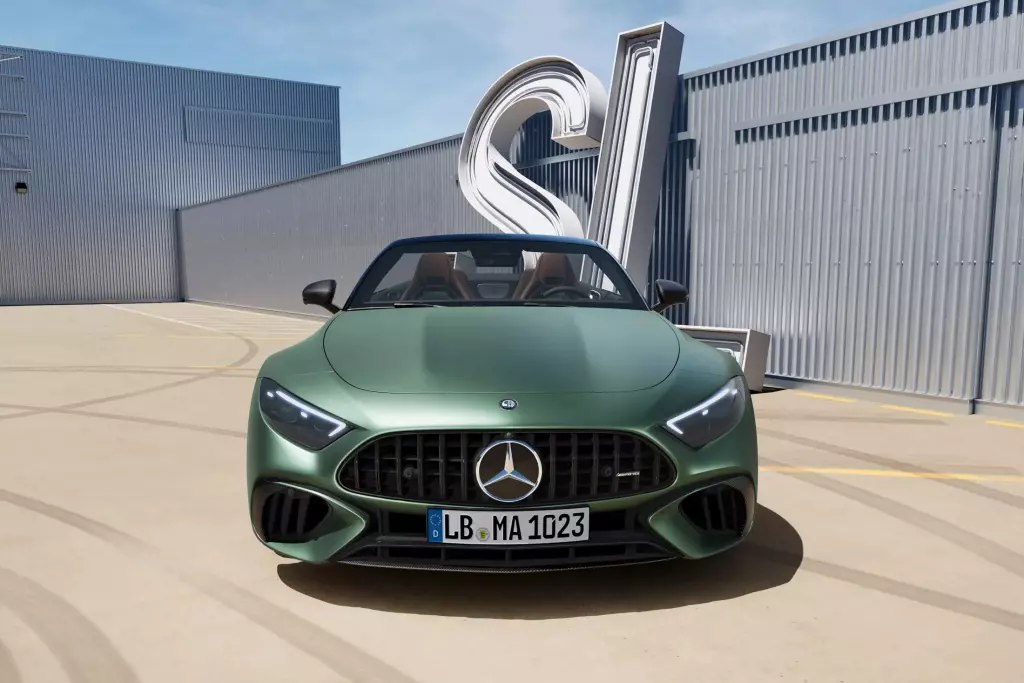 xe Mercedes-AMG SL 63 S E Performance xe Mercedes-AMG SL 63 S E Performance.